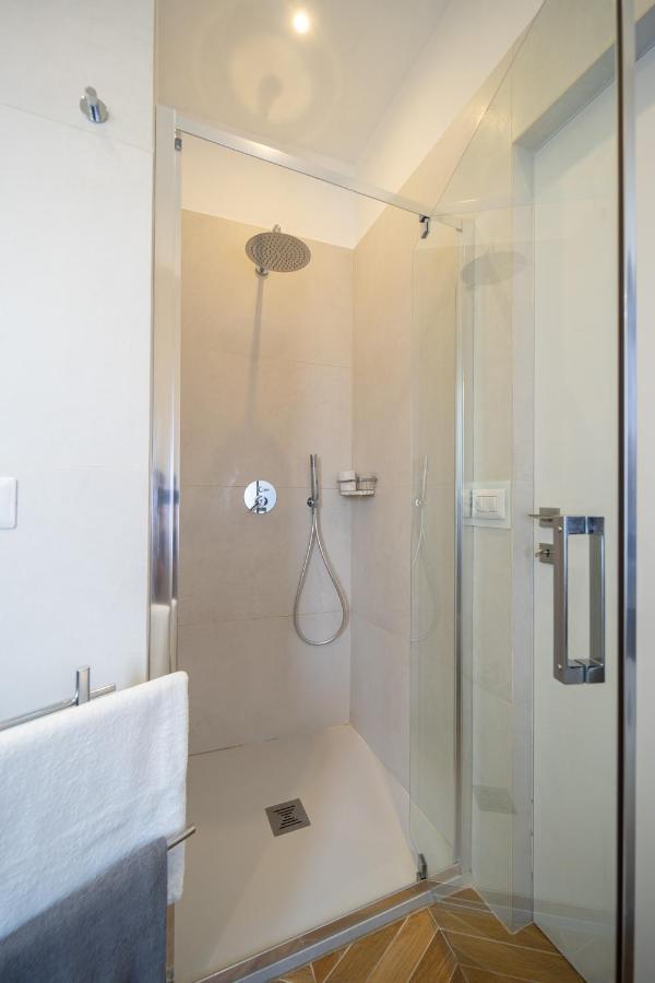 Colosseo Luxe Apartment In The Center Of Ρώμη Εξωτερικό φωτογραφία